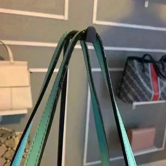 Kate Spade New York Tote Handbag Aqua Color. - Picture 4 of 16